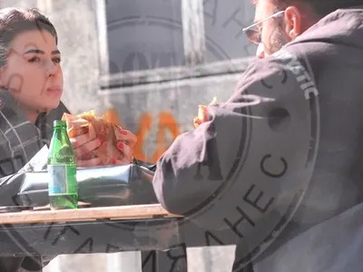 ЗАБОЛЯ Я!! Мария Бакалова не иска да повярва коя е новото гадже на Валери Григоров! (СНИМКИ на влюбените)