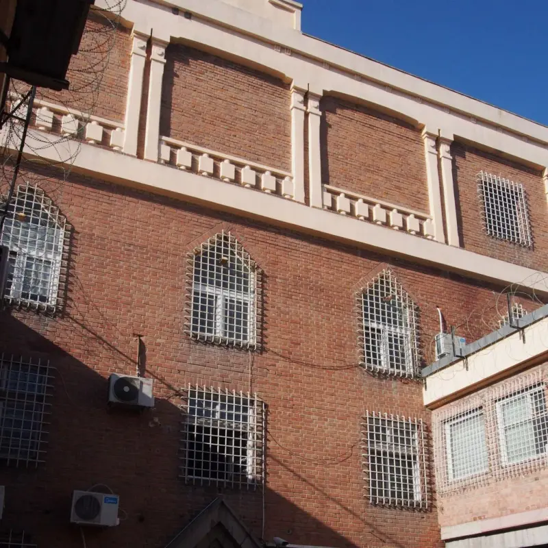 Шокираща операция във Варна: Задържаха петима надзиратели!