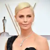 Чарлийз Терон на 50! Каква е тайната на младостта ѝ?