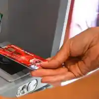 Шокираща измама: Касиерка от Булбанк откраднала 350 бона!