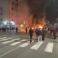 Шок! Протестите в София прераснаха в насилие и хаос!