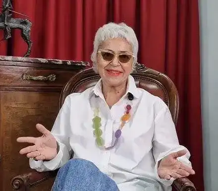 Бебе стана двойник на Патрашкова