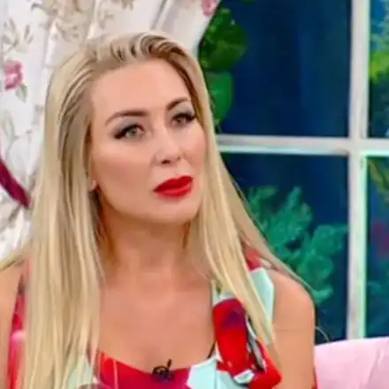 Шок! Антония Петрова рискува бебето си за слава!