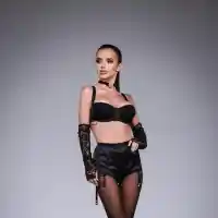 Мария взриви мрежата с новия си хит "Бомба"!