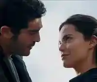 Шок! Бурак Дениз се влюби в колежка след скандал!