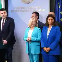 Шокираща новина: Всички заплати замръзват до 2026 г.!