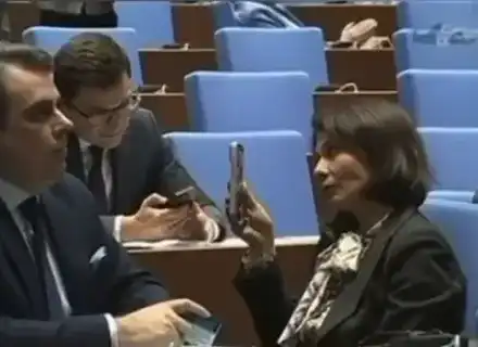 Шок и недоумение: Козилата и Асен Василев на ръба на нервна криза!