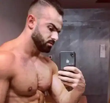 Ричи Тъпото и Жасмин: Скандалната връзка, която шокира София!