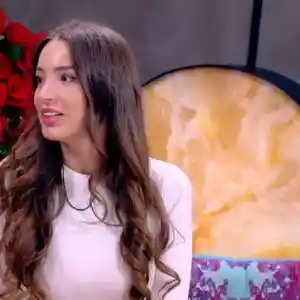 Ергенка шокира с находка на гримиран самолет в Ихтиман!