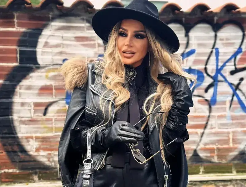 Скандалът с Есил Дюран: Завършила Консерваторията девствена!