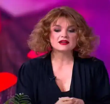 Петя Дикова шокира с абсурдни прически! Какво се случва?