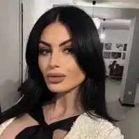 Шокираща Коледа: Мис България без дрехи на парти!