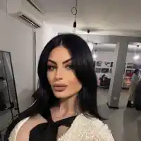 Шокираща Коледа: Мис България без дрехи на парти!