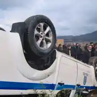 Гръцките фермери в яростен протест: Камъни и блокади на летището в Ираклион!
