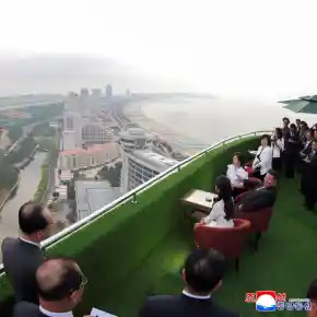 Ким Чен-ун шокира с откритие на пет луксозни хотела в КНДР!