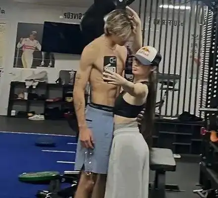 Крисия и Никола Цолов: Любовна приказка в Абу Даби!