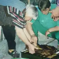 Шок! Стоичков и Трифон колят прасе за Коледа – тайните на Пеневата чета!