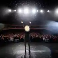 Лили пее на висок ток в НДК