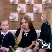 Лора Караджова шокира с името на третото си дете!