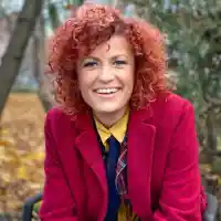 Люси Дяковска влюбена в китаристка: Скандалната любовна история!