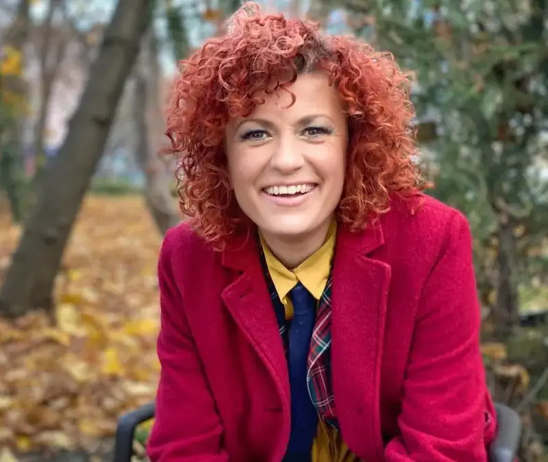 Люси Дяковска влюбена в китаристка: Скандалната любовна история!