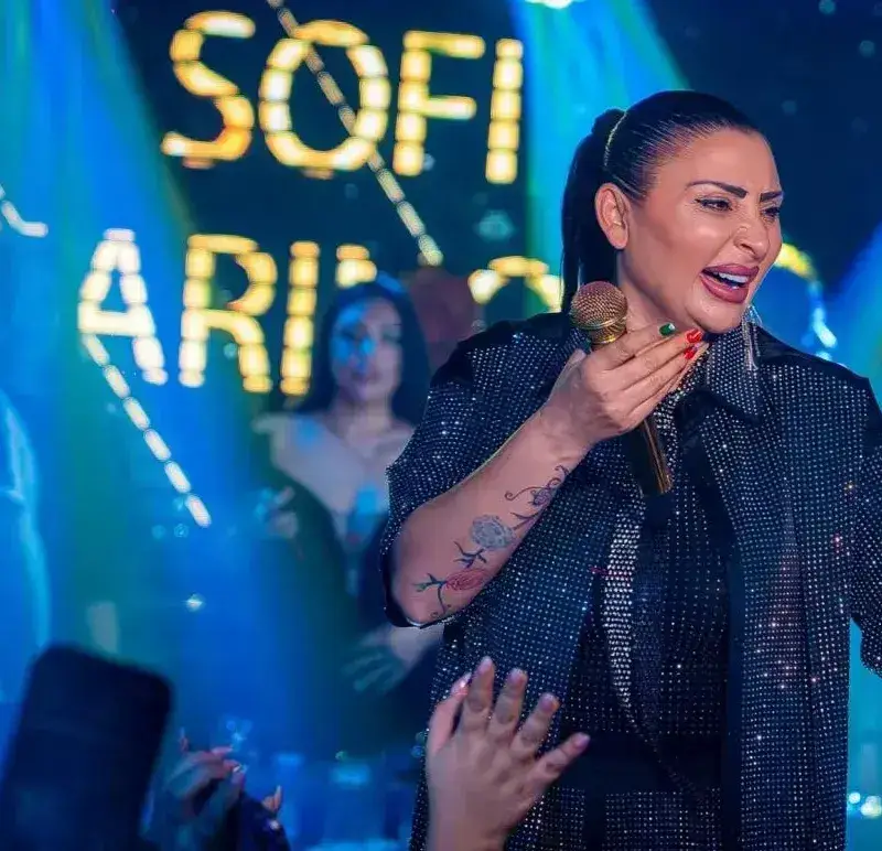 Шок! Софи Маринова празнува с майка си в инвалидна количка!