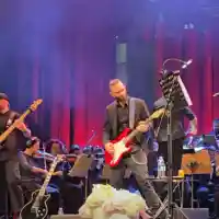 Скандал: Лили Иванова раздава билети за концерти без пари!