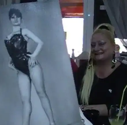 Мис Валентини: Израснах в метох, а станах първата българска стриптийзьорка