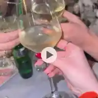 Скандал! Мистериозното гадже на Мис България я обсипа с 30 бона бижута!