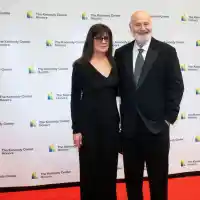 Шокиращо убийство: Синът на Роб Райнър обвинен в престъпление!