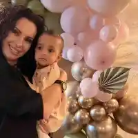 Нели Сано: Баба на 51 - По-секси от всякога!