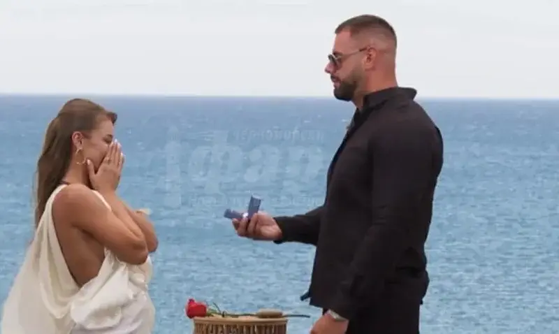 Неслучайно Краси Тъпото беше с черни очила пред Киара: Веднага след финала й заявил, че няма чувства! (ВИЖ ПОТРЕСА)