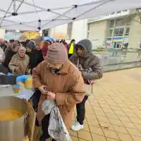 Никулден с традиции и празничен дух в страната (снимки)