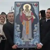 Никулден с традиции и празничен дух в страната (снимки)