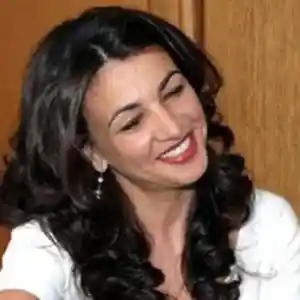 Скандалът на Самоковеца: Как вдовицата му спаси империята?