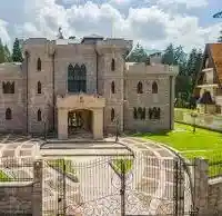 Скандалът на Самоковеца: Как вдовицата му спаси империята?