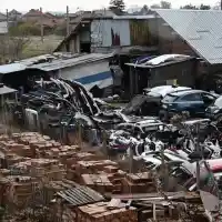 Шок! Открити 200 крадени коли в автоморги край София и Видин!