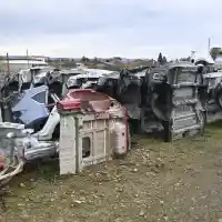 Шок! Открити 200 крадени коли в автоморги край София и Видин!