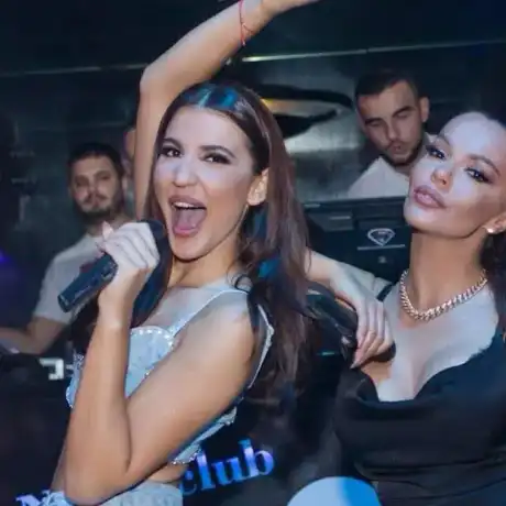 Шок! Племенницата на Галена показа секси тяло от фитнеса!