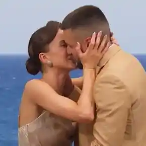 Шок! Дениз Хайрула разкрива защо се сгодила за Виктор!