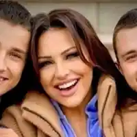 Емоционалният хит на Рени за синовете ѝ шокира феновете!