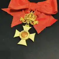 Шок! Лили Иванова получи орден от Симеон Сакскобургготски!