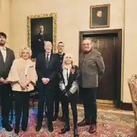 Шок! Лили Иванова получи орден от Симеон Сакскобургготски!