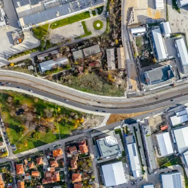 След 2 г. строителство пуснаха движението по новия бул. "Рожен" (снимки)