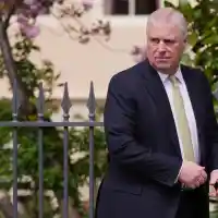 След скандала на Андрю с Джефри Епстийн принцеса Кейт започнала да налага строги правила на трите си деца