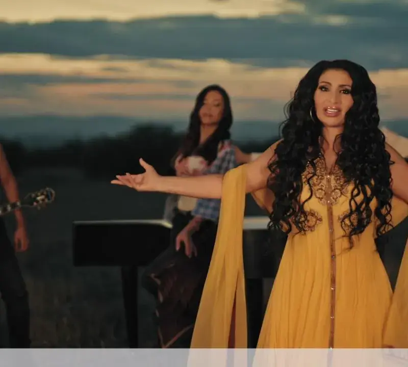 Скандалната колаборация на Софи Маринова с V-Band