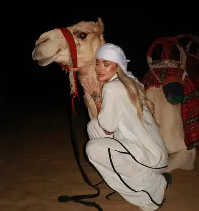 Сузанита шашна мрежата с камила от Дубай!