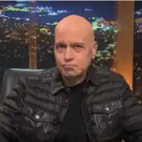 Слави Трифонов в шок! Хората го освиркват след завръщането му!