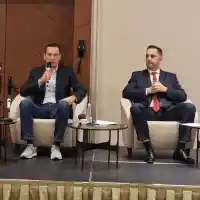 Скандал! София ще има 9 нови паркинга за 2000 коли!