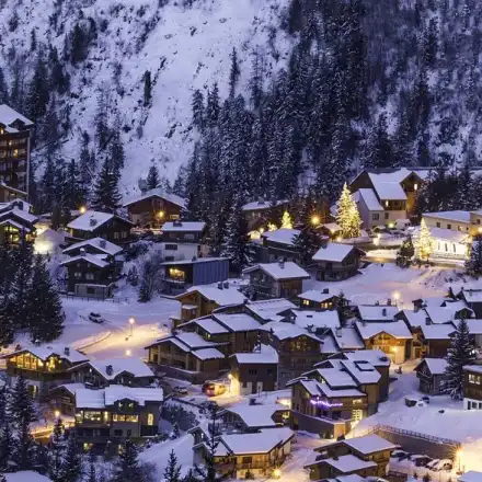 TravelLove – седмица, изпълнена с истории, които променят света